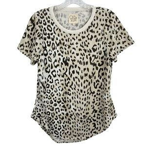 Chase Leopard Short Sleeve Crew Neck Tee size Small